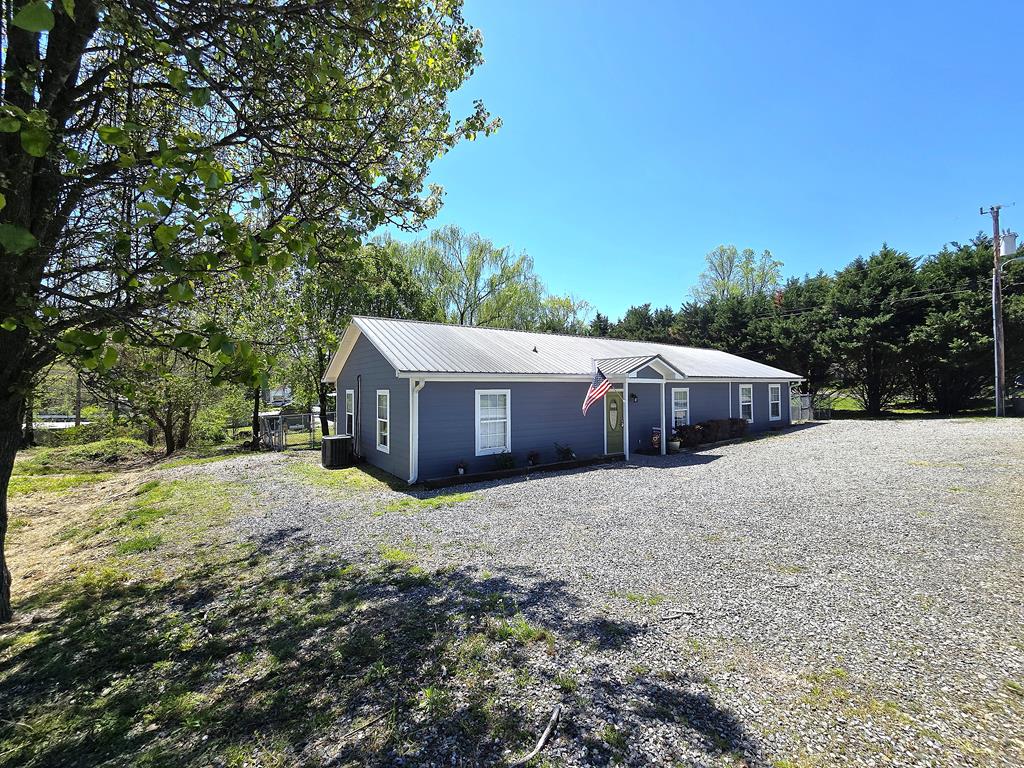 91 Hickory Street Property Photo