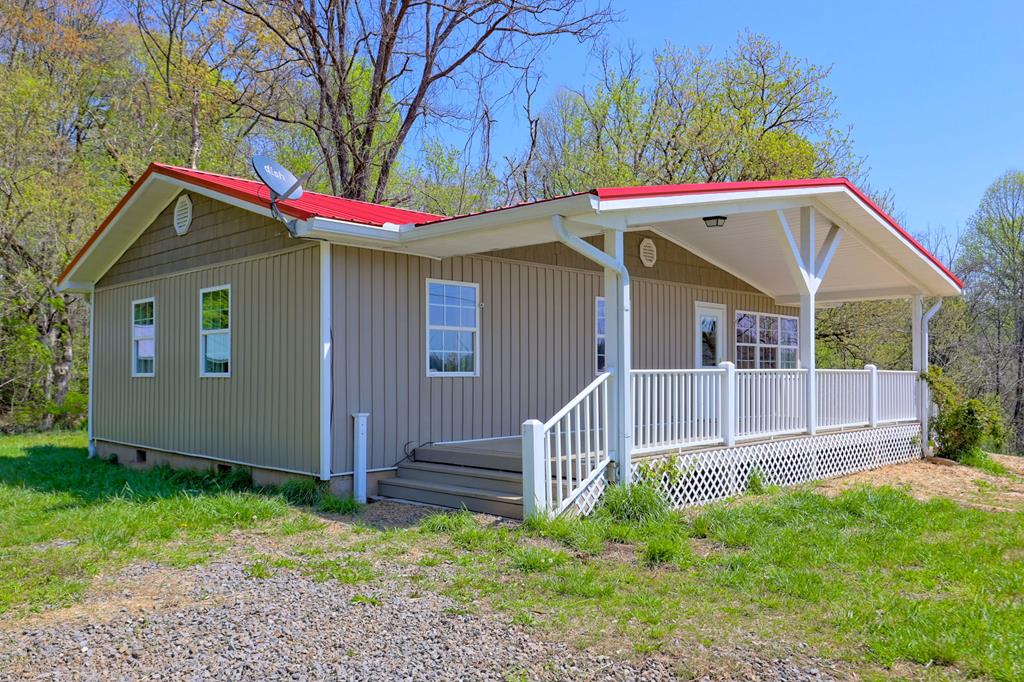 612 Reservoir Road Property Photo