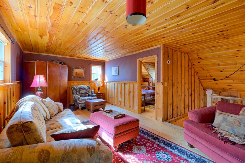 4475 Fires Creek Road Property Photo 14
