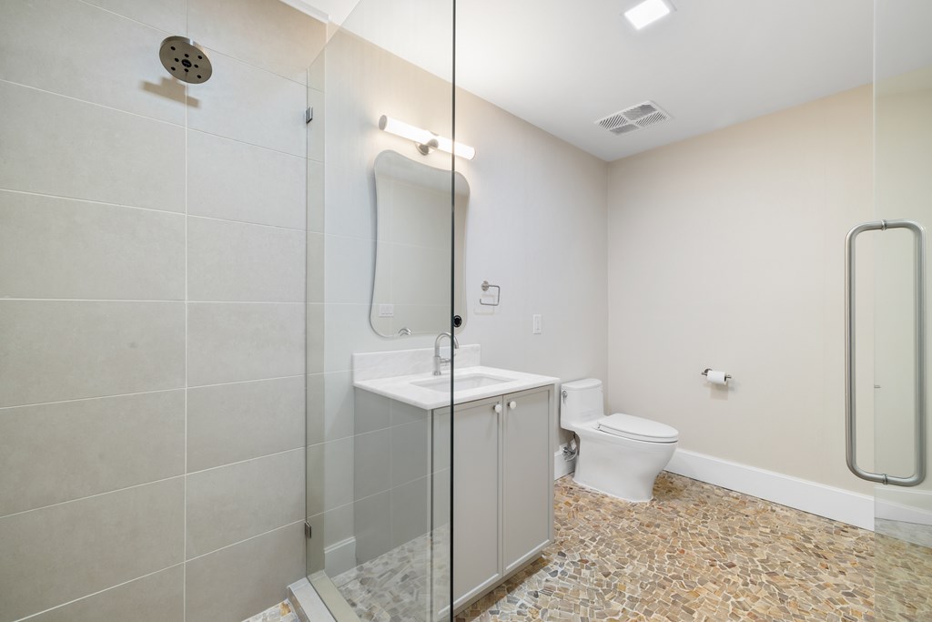1281 #4 E Main Street Property Photo 10