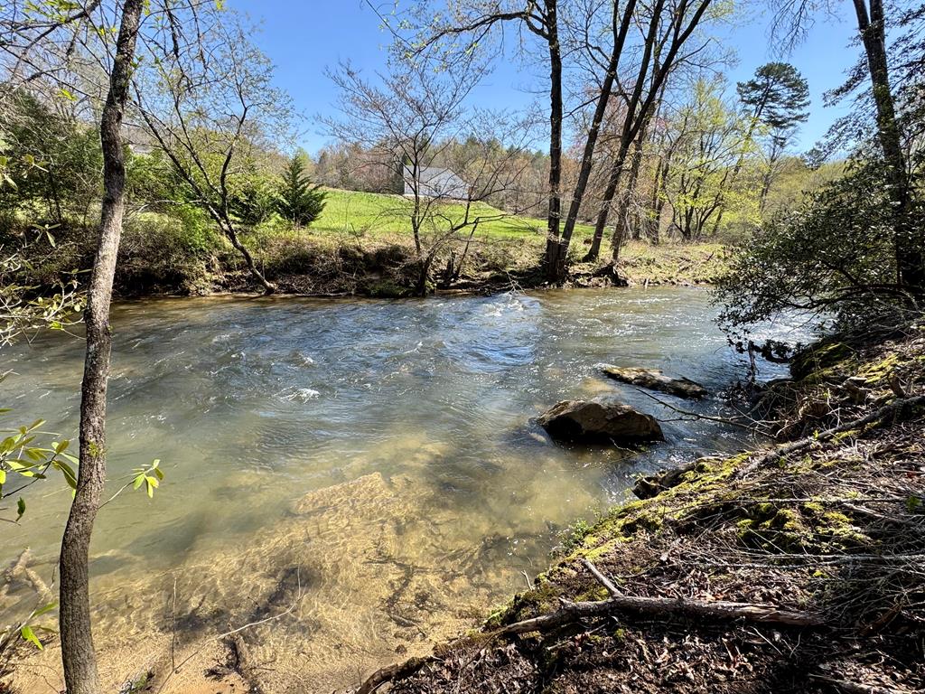 3 Acres Trails End Road Property Photo