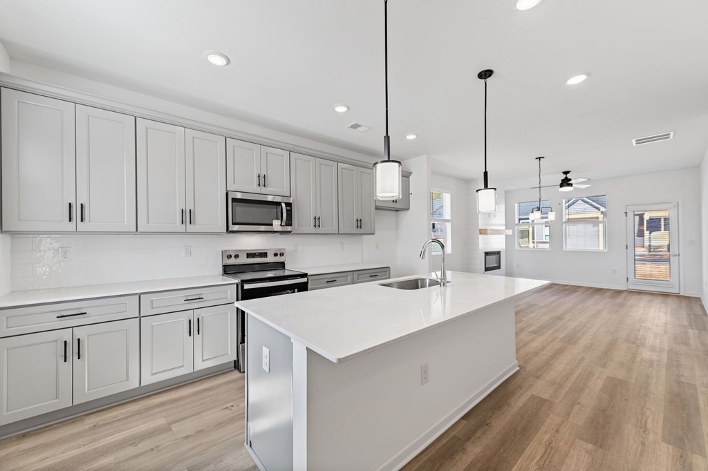 Unit 31 Grove Loop Property Photo 14