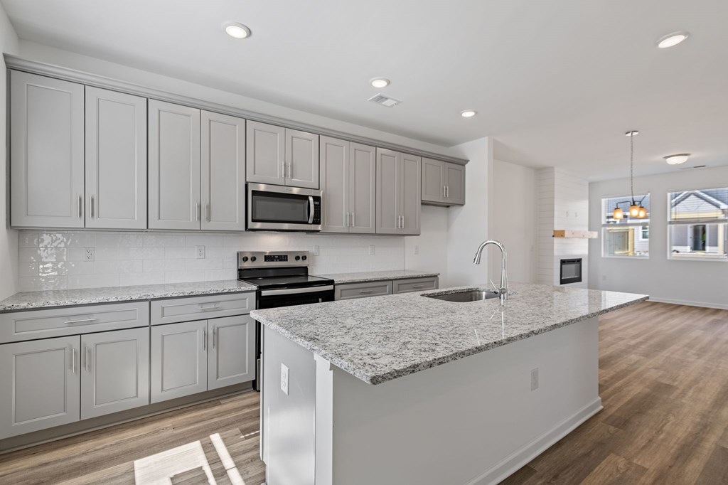 Unit 31 Grove Loop Property Photo 36