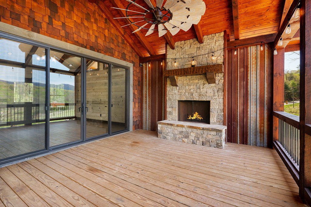 7590 Mobile Road Property Photo 14
