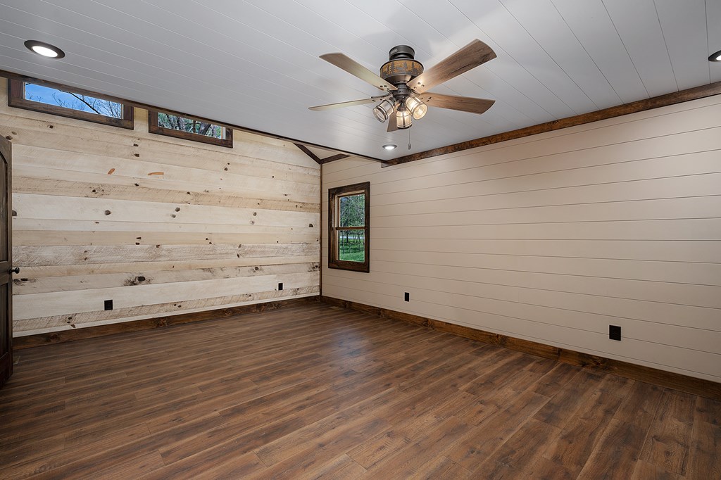 7590 Mobile Road Property Photo 39
