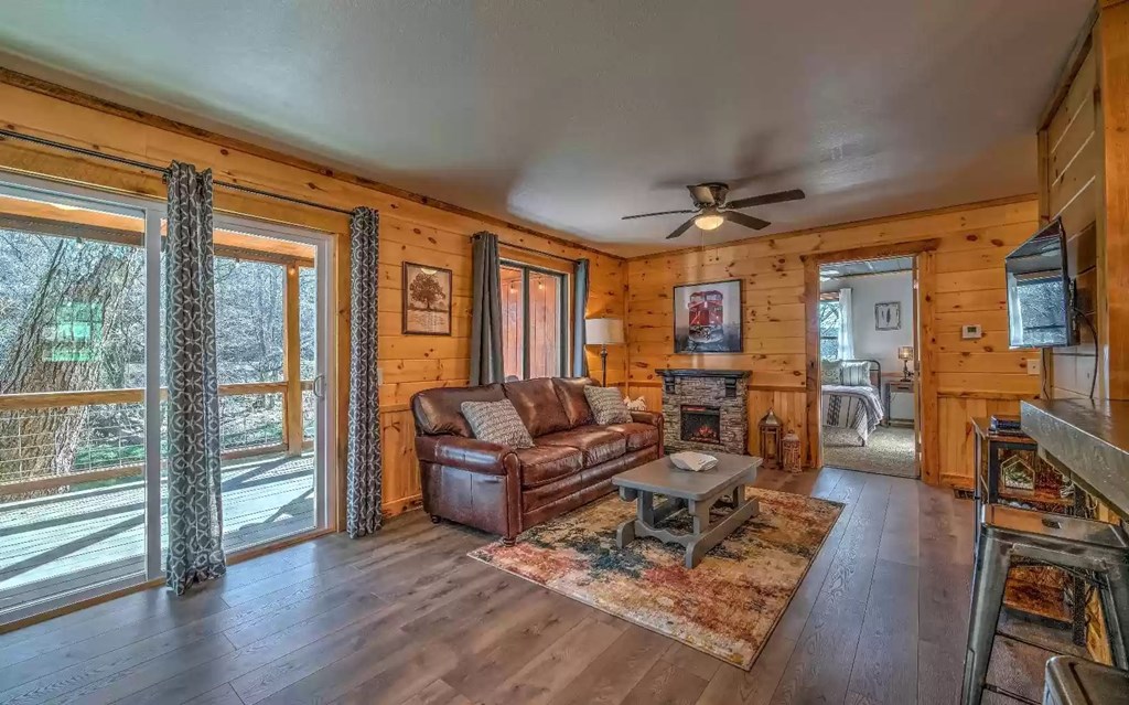 141 Mountain Rivers Road Property Photo 7