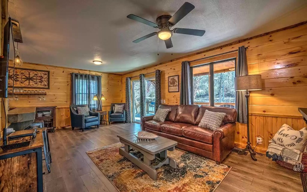 141 Mountain Rivers Road Property Photo 9