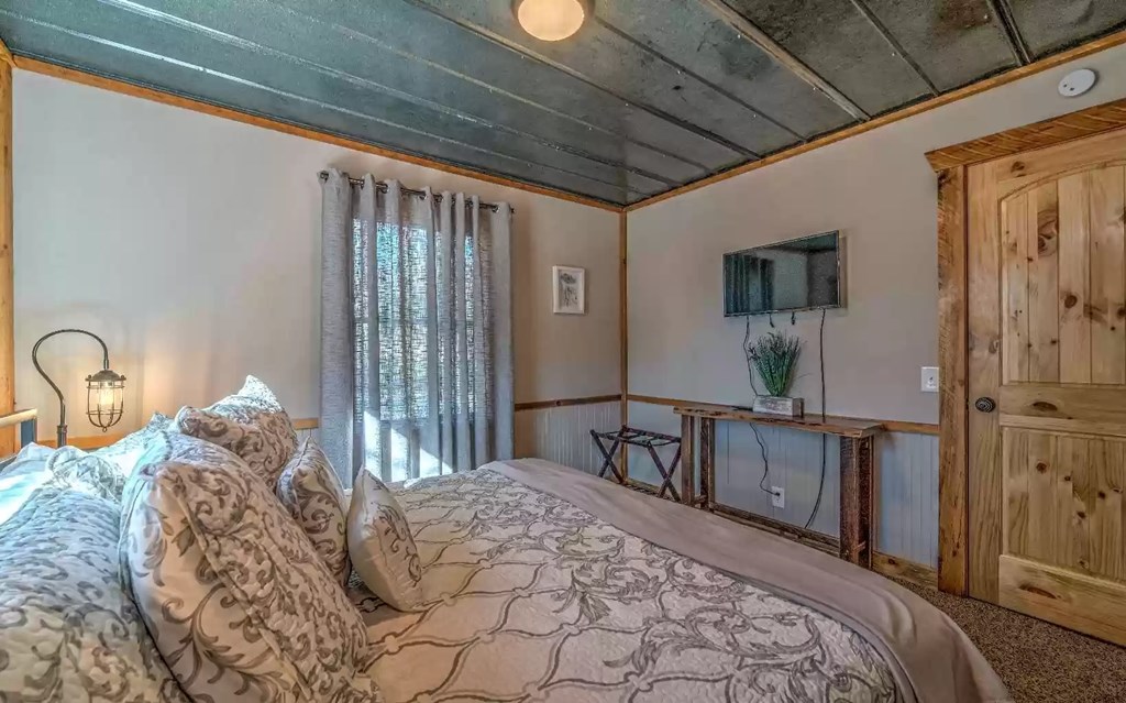 141 Mountain Rivers Road Property Photo 10