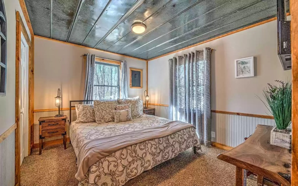 141 Mountain Rivers Road Property Photo 12