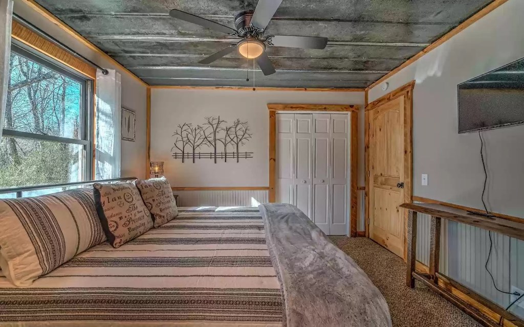 141 Mountain Rivers Road Property Photo 15