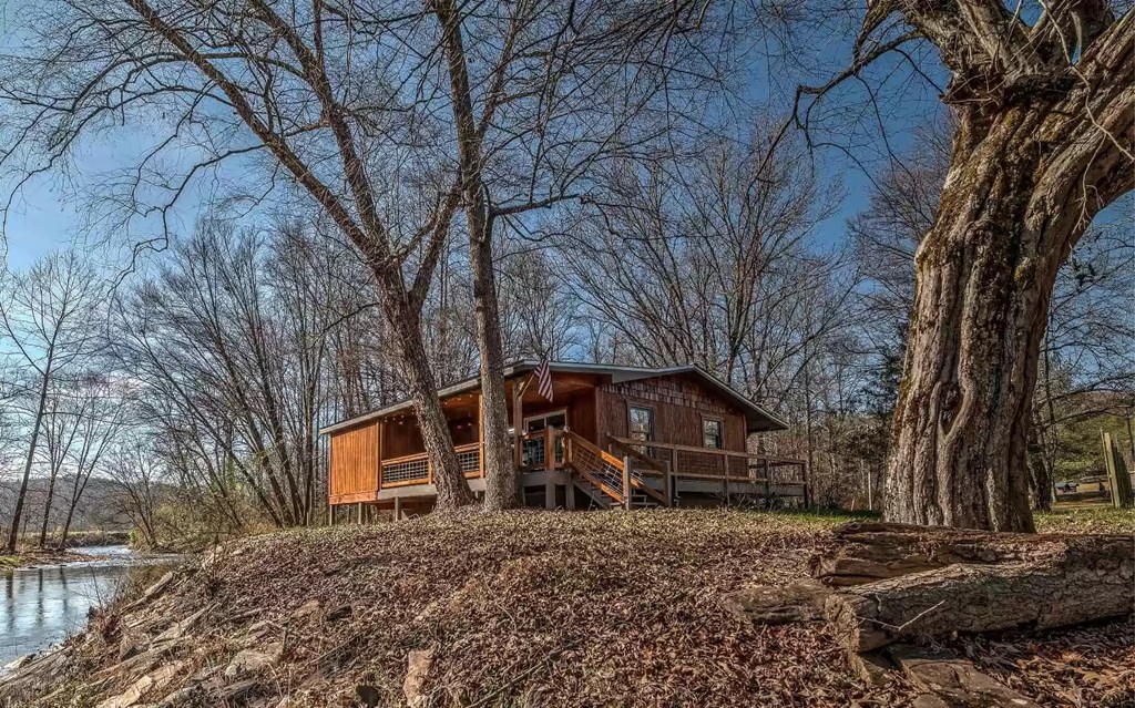 141 Mountain Rivers Road Property Photo 17