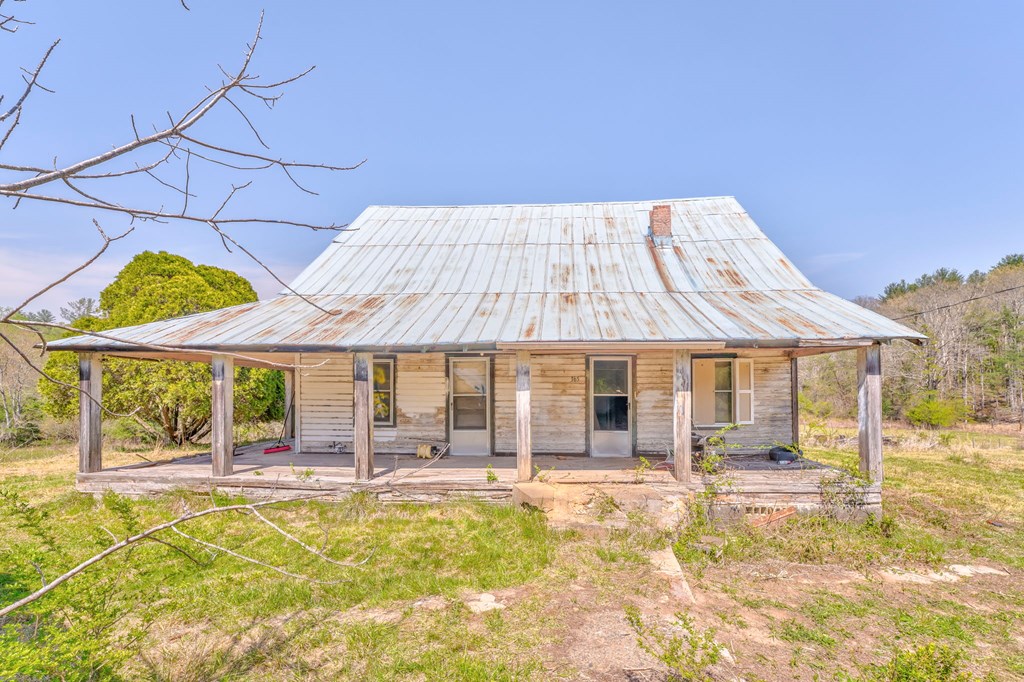 365 Waters Road Property Photo 10