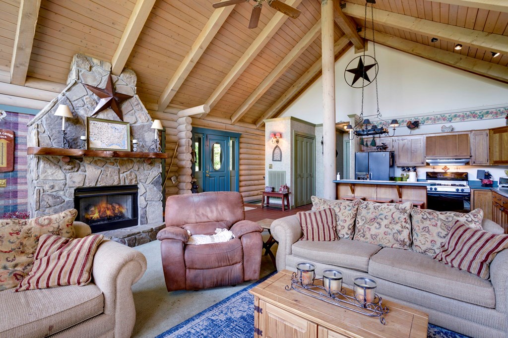 68 Countryside Lane Property Photo 3