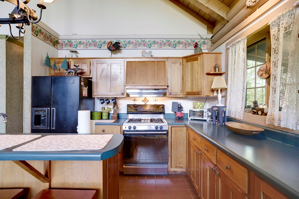 68 Countryside Lane Property Photo 7