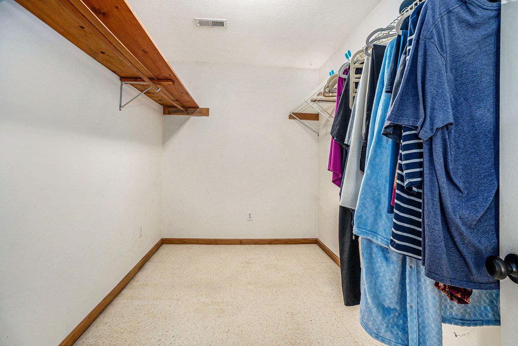 542 Sharp Top Circle Property Photo 14