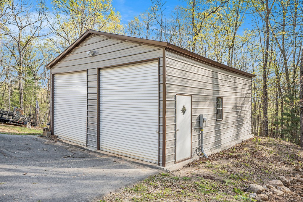 542 Sharp Top Circle Property Photo 21