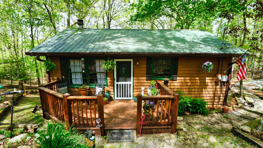 15 Aeries Court Property Photo