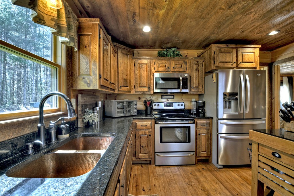 302 Indian Ridge Road Property Photo 7