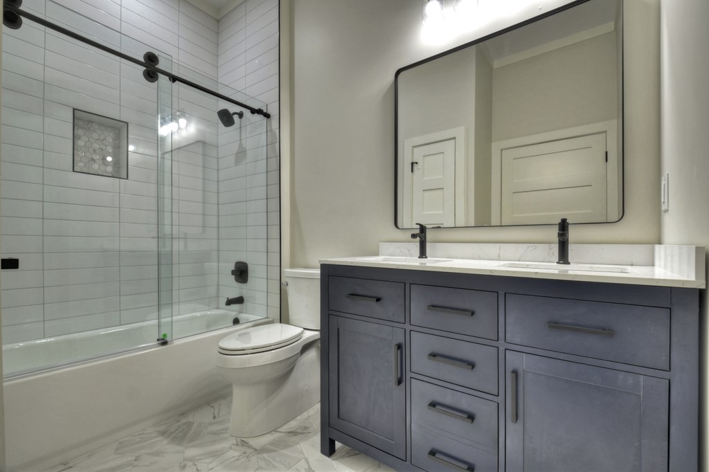 494 Riverbend Manor Property Photo 55