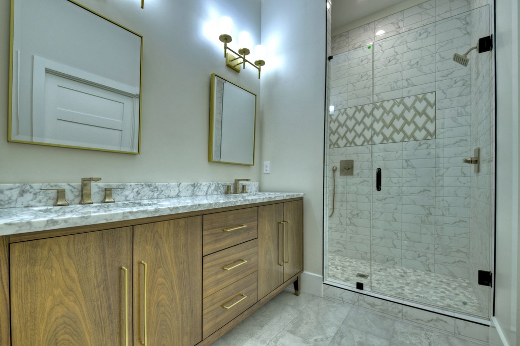 494 Riverbend Manor Property Photo 60