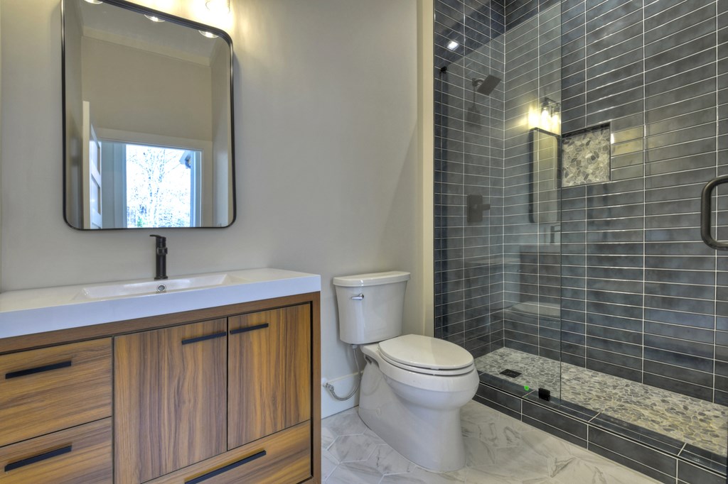 494 Riverbend Manor Property Photo 66