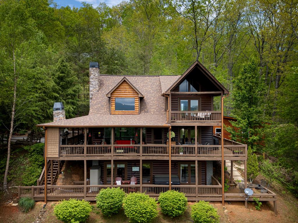 940 Whispering Lake Drive Property Photo