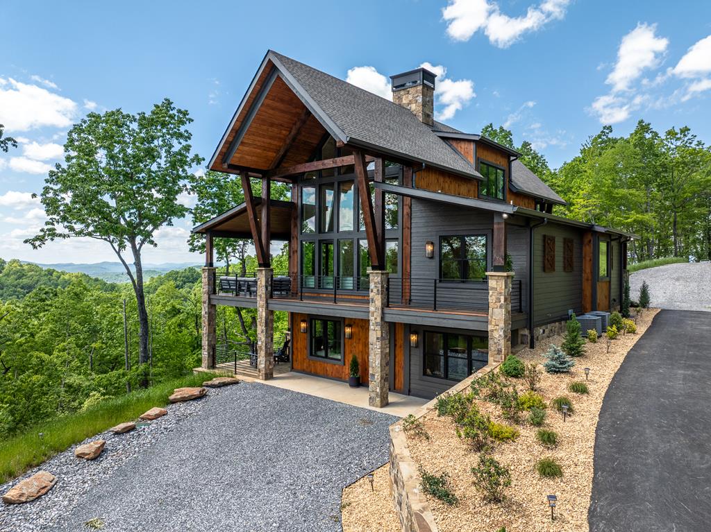 Young Harris Real Estate Listings Main Image