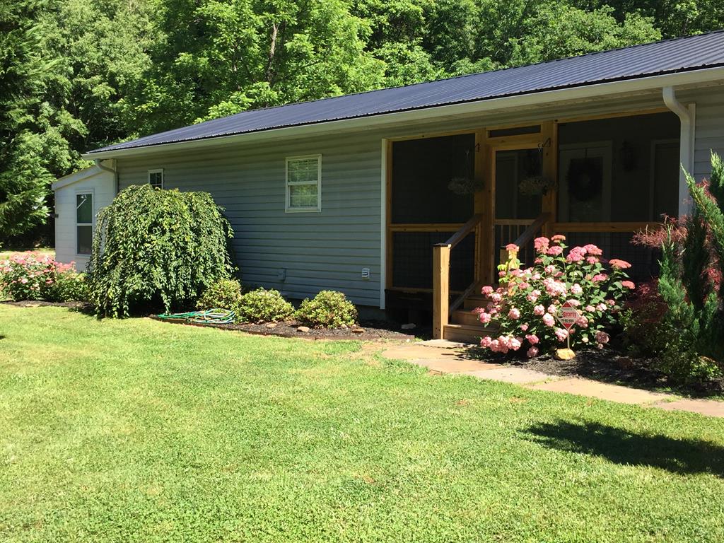 6487 Crooked Creek Road Property Photo 7