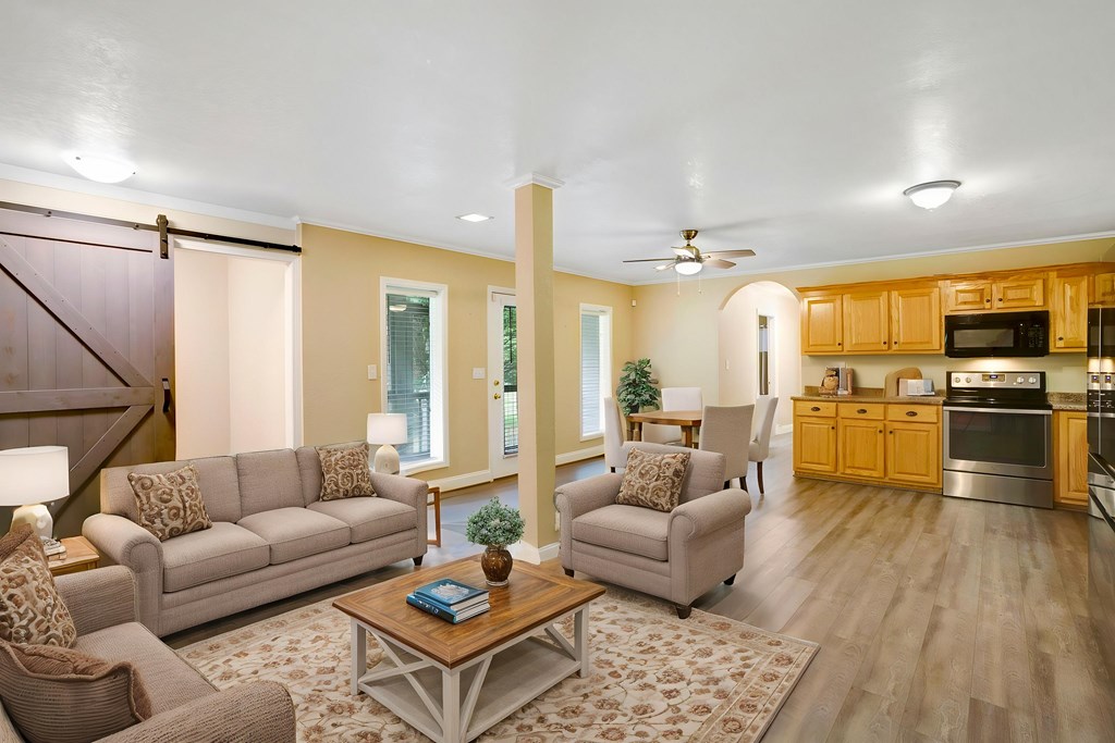 6487 Crooked Creek Road Property Photo 13