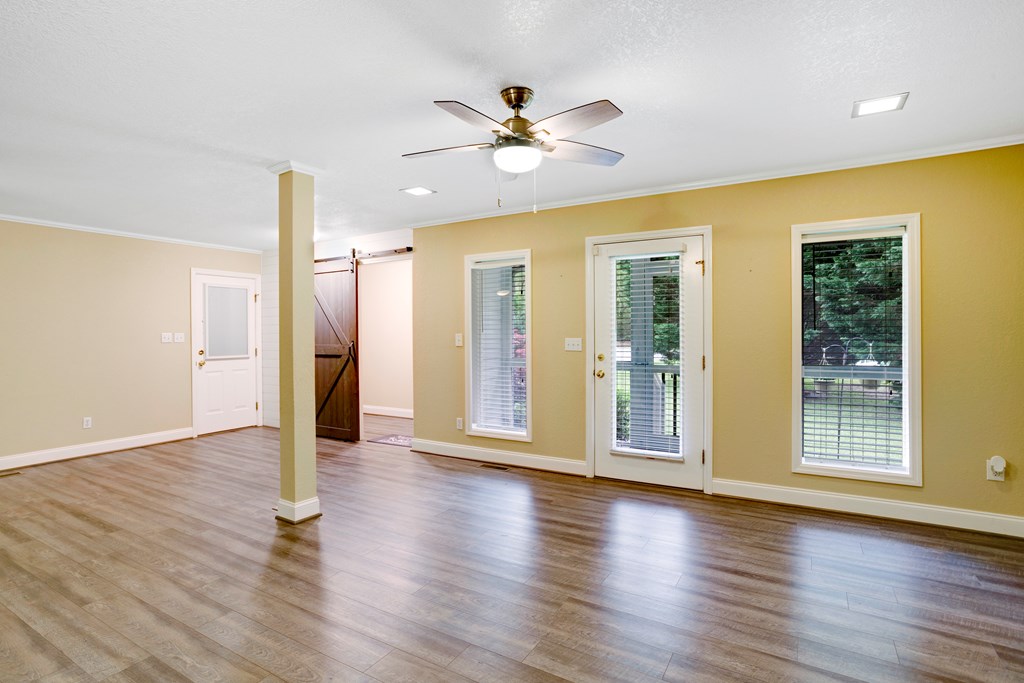6487 Crooked Creek Road Property Photo 15