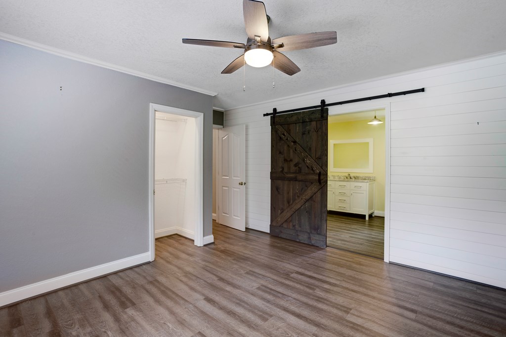 6487 Crooked Creek Road Property Photo 17