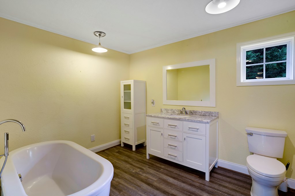6487 Crooked Creek Road Property Photo 18