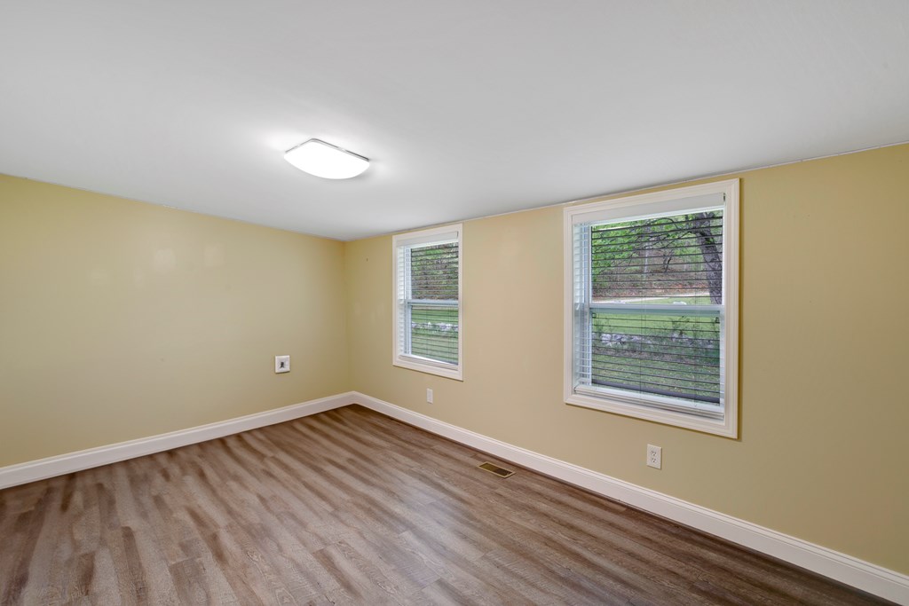 6487 Crooked Creek Road Property Photo 21