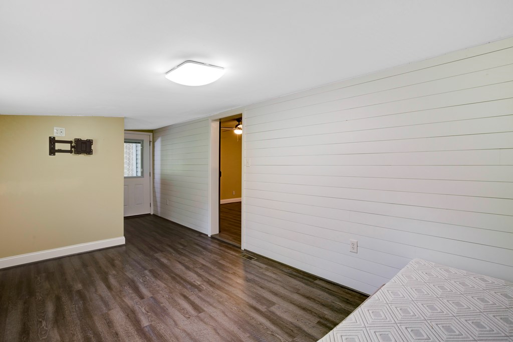 6487 Crooked Creek Road Property Photo 22