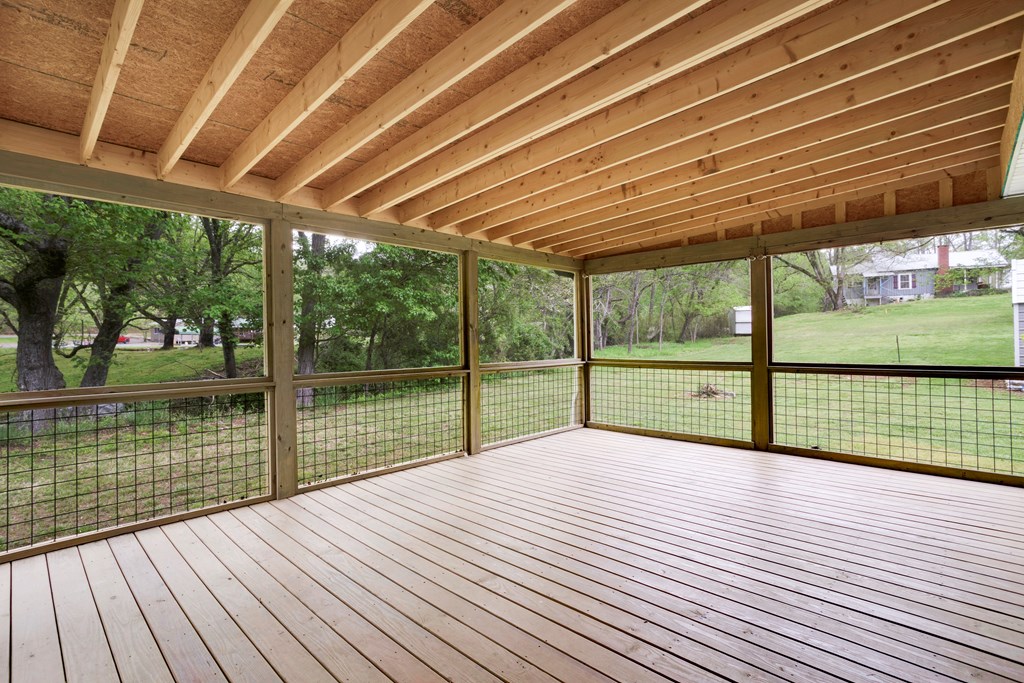 6487 Crooked Creek Road Property Photo 31