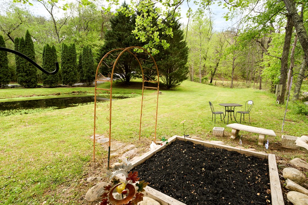 6487 Crooked Creek Road Property Photo 40