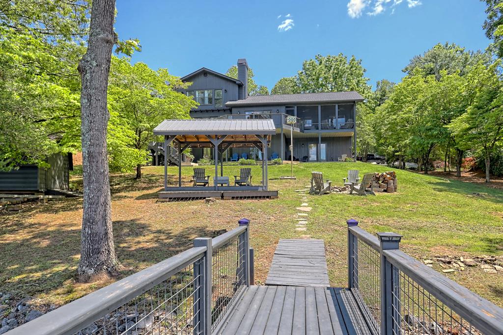 98 Licklog Crest Property Photo 6