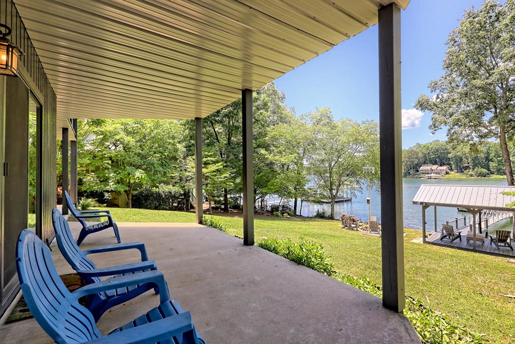 98 Licklog Crest Property Photo 60