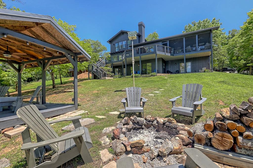 98 Licklog Crest Property Photo 64