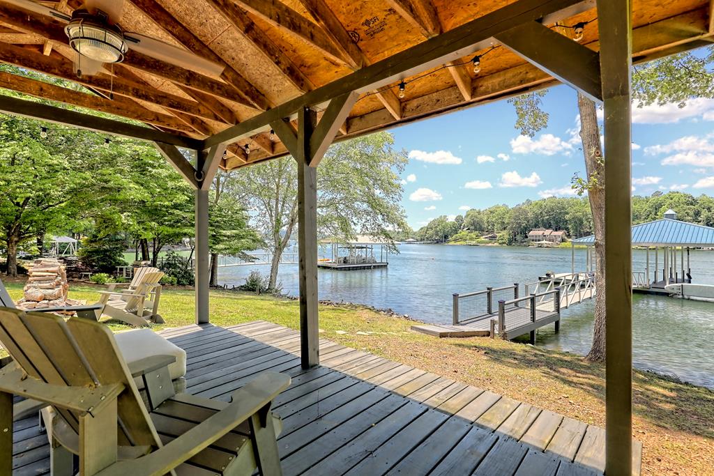 98 Licklog Crest Property Photo 65