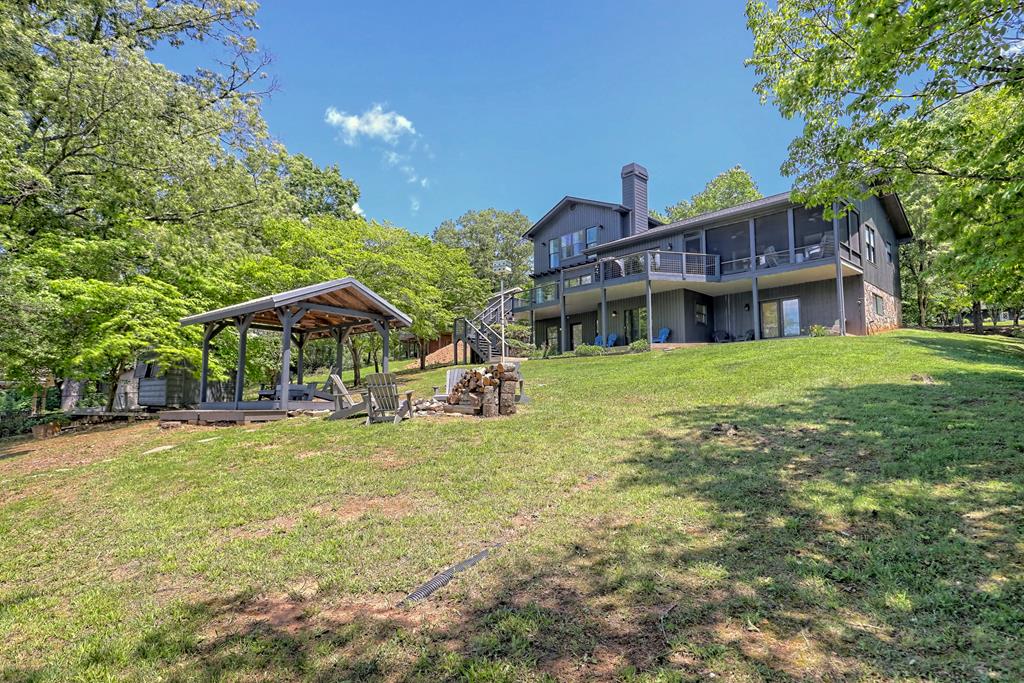 98 Licklog Crest Property Photo 77