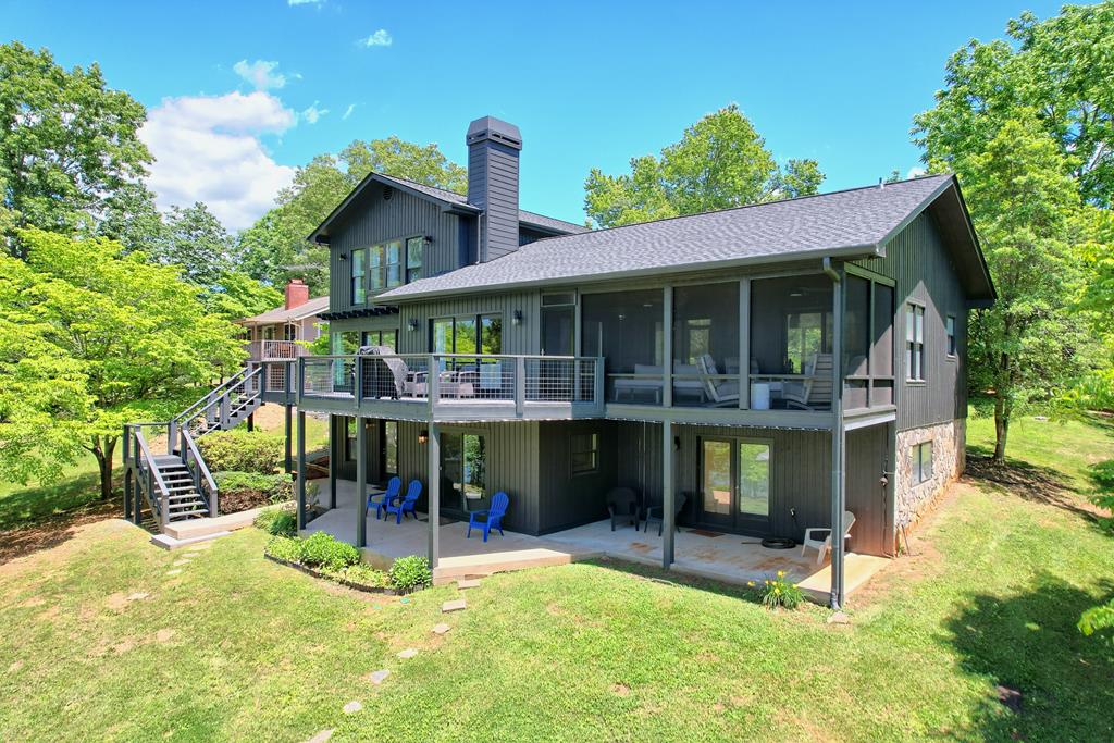 98 Licklog Crest Property Photo 81