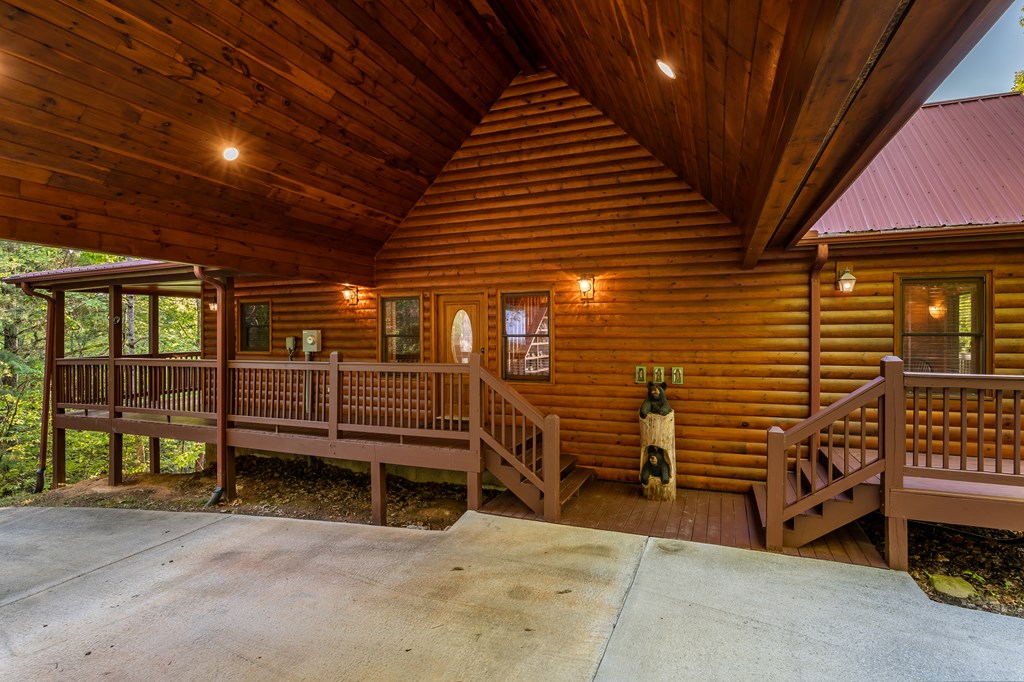433 Spruce Circle Property Photo 5