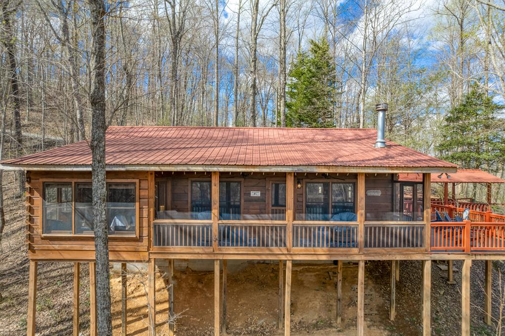 688 Little Bushy Head Road Property Photo 1