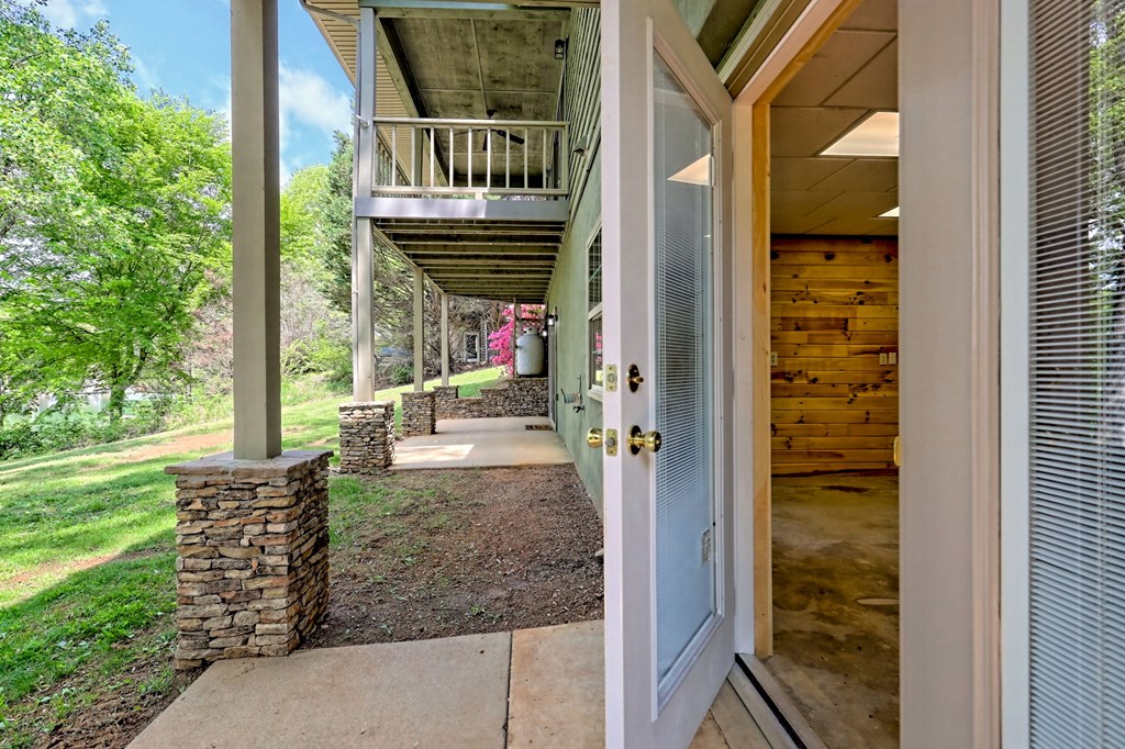 2403 Hidden Valley Road Property Photo 69