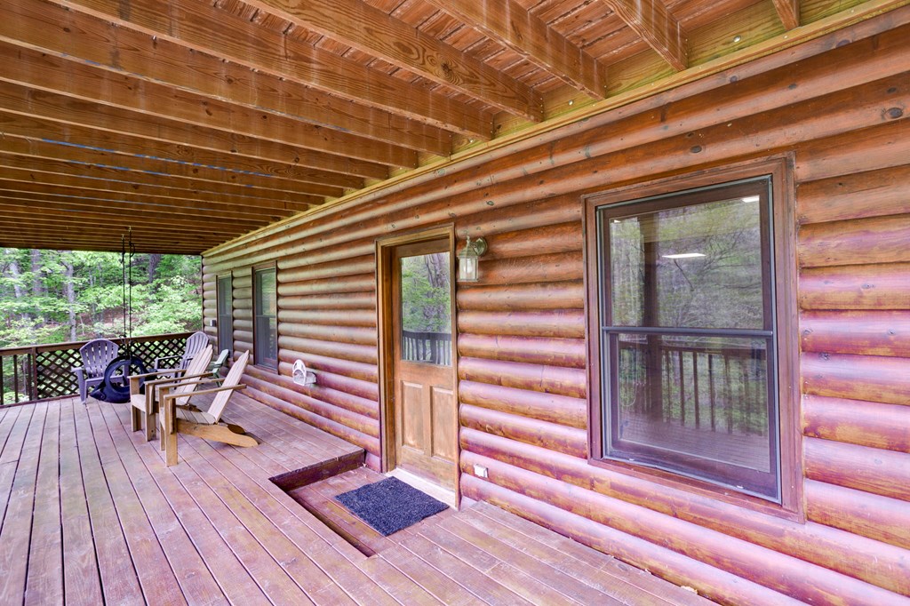 135 Hale Court Property Photo 8