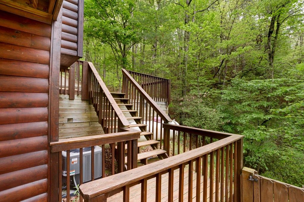 135 Hale Court Property Photo 10