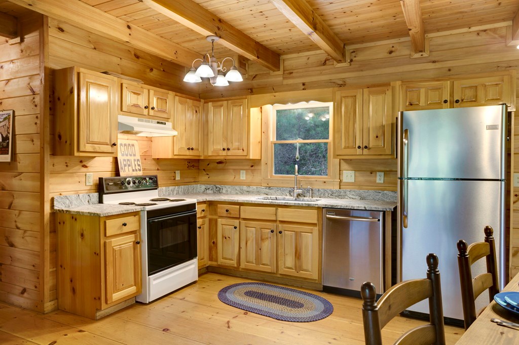 135 Hale Court Property Photo 15