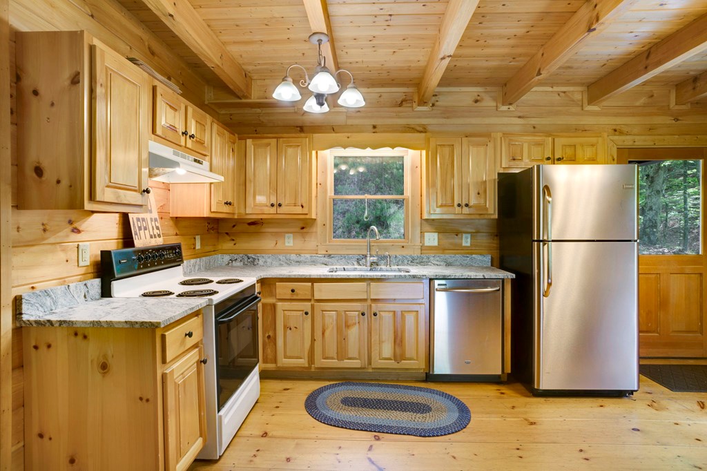 135 Hale Court Property Photo 22