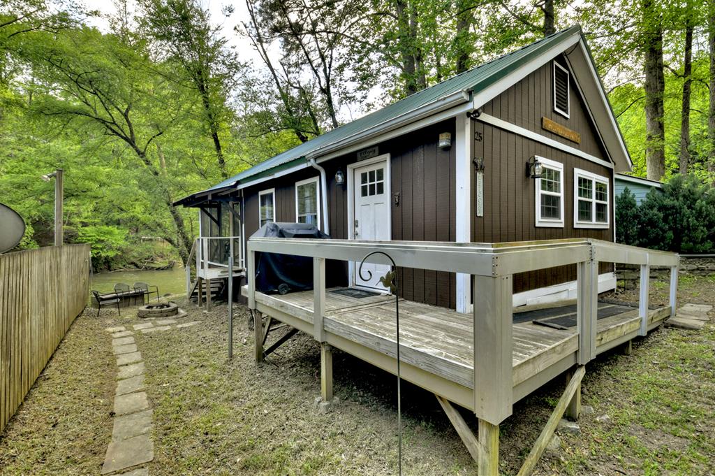 25 4th Street Property Photo 1